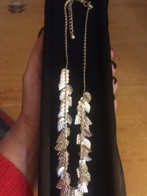 Vintage Silvertone Metall Leaves necklace new, length 42+8 cm