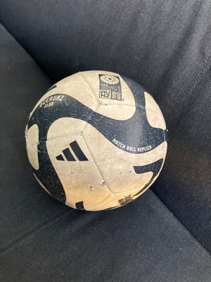 Μπάλα adidas Oceaunz Club μεταχειρισμένη, ρεπλίκα Παγκοσμίου Κυπέλλου Γυναικών FIFA 2023