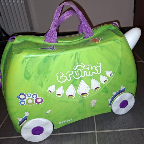 Trunki children's travel suitcase like new green
