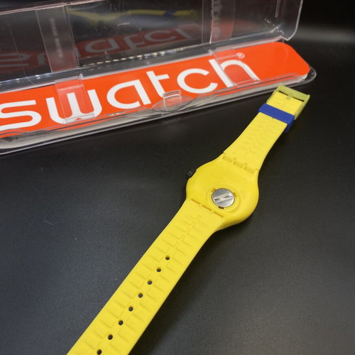 Swatch Scuba Libre Bumble Dive watch like new, yellow