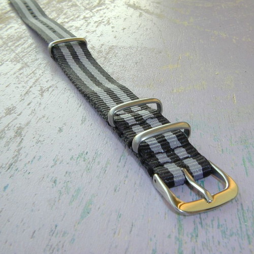 NATO watch strap unisex new, 25cm length, 16mm width, black and grey