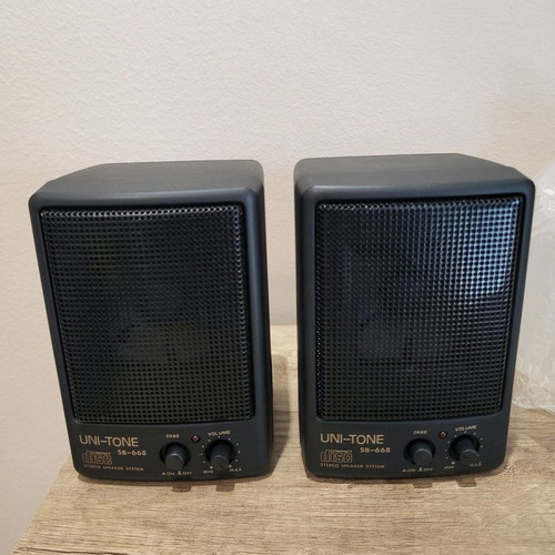 Ixia speakers used, like new in original box