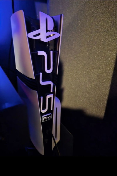 Κάλυμμα PS5 Pro με το λογότυπο PS5