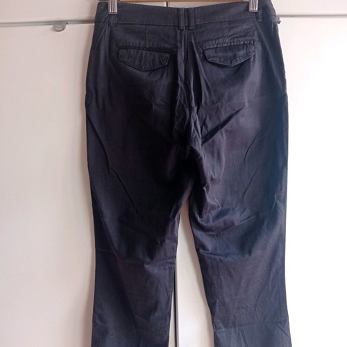 Laura Clement black capri pants used