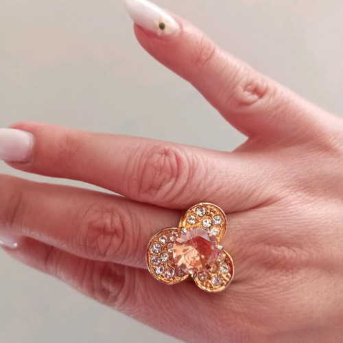 Heirloom grandmother's ring new with stones size 12