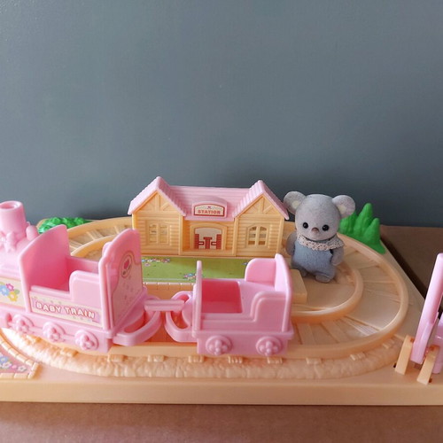Sylvanian Families train like new with koala