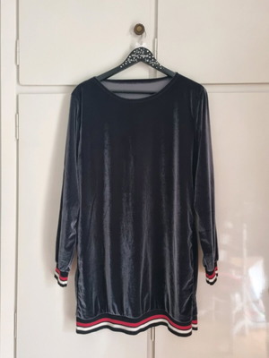 Velvet blouse dress like new with sporty details, size XL