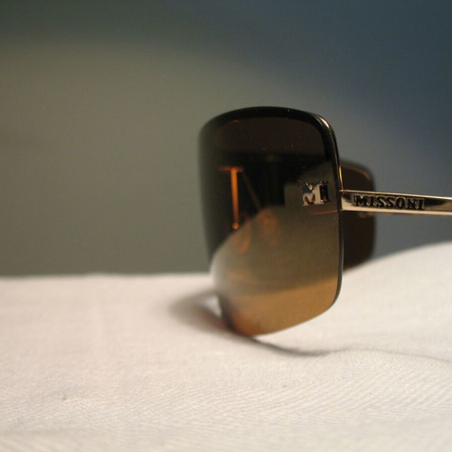 Missoni MI 57303 sunglasses like new, gold color