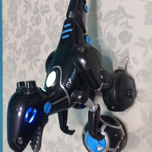 MiPosaur robot toy used with mobile app and ball