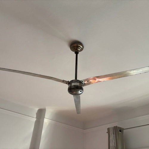 Vintage ceiling fan like new, old style
