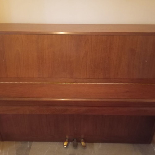 Piano like new, tuned recently, barely used