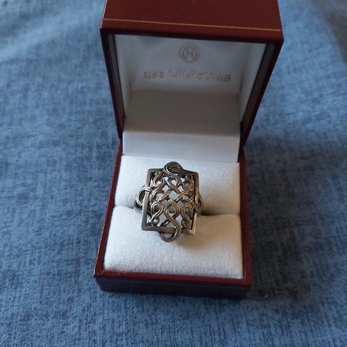 Lalaounis women's ring elegant and intricate silver like new