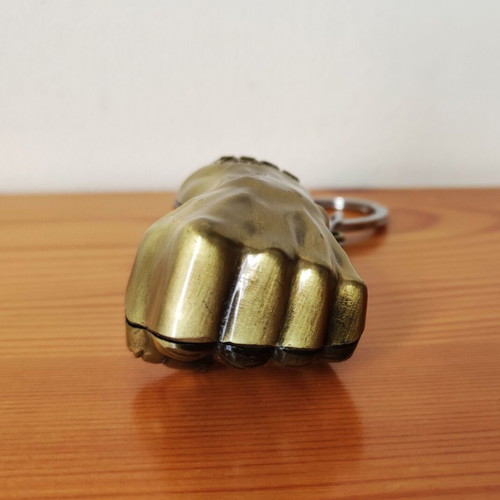 The Incredible Hulk Fist bronze and gold metal keychain Marvel collectible
