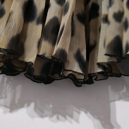 Animal print skirt like new, size L-XL, lightweight fabric