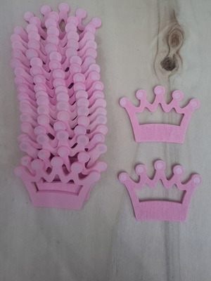 20 pink wooden decorative crowns