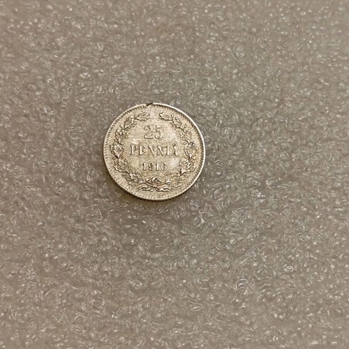25 Pennia Finland Coin 1916 Silver Very Good Condition