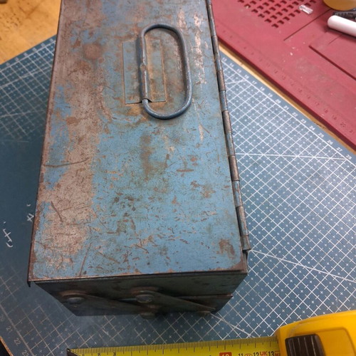Metal toolbox used, small 25x10x10 cm