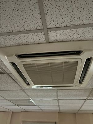 Daikin Siesta ceiling air conditioner used, cooling and heating 150-200 sqm