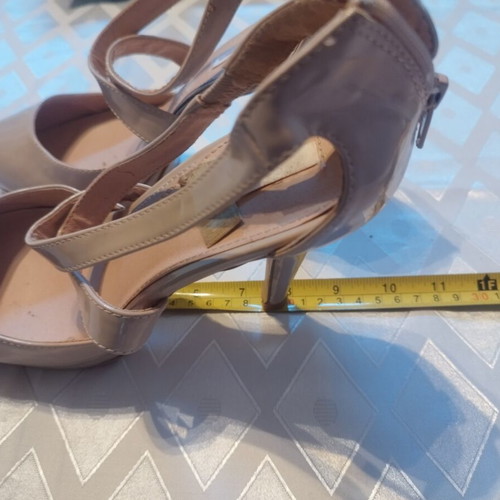 TALLY WEiJL nude peep toe platform heels size 40