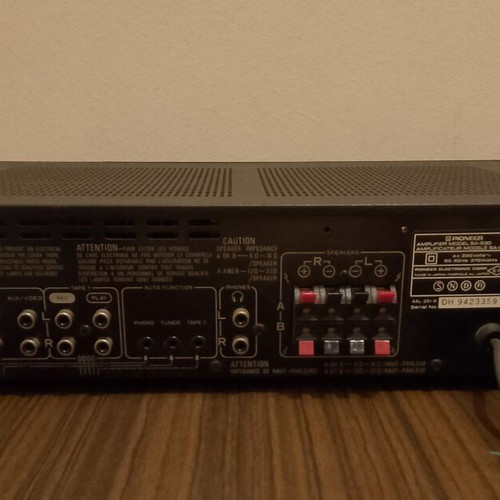 Pioneer SA-930 amplifier used, needs repair