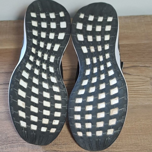 Adidas Performance RAPIDARUN kids athletic shoes like new, size 34, black and white