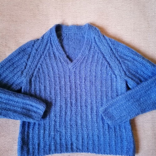 Women's handmade wool sweater like new, blue, size M/L