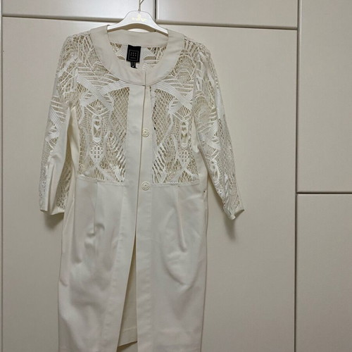 Access outerwear like new, white, size M