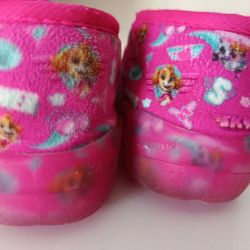 Paw Patrol Skye Pink Slippers Size 23 Like New