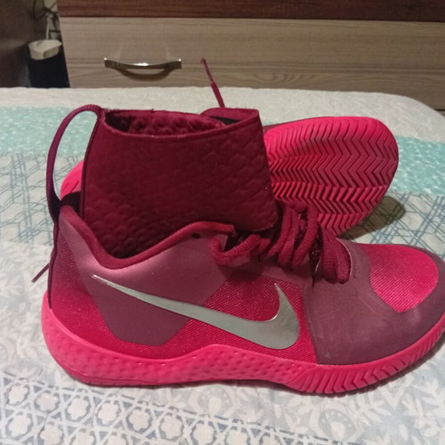 Nike Court Zoom Flare women's tennis shoes like new
