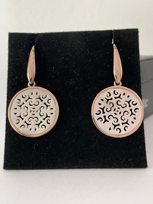 Oxette earrings like new with minor imperfections