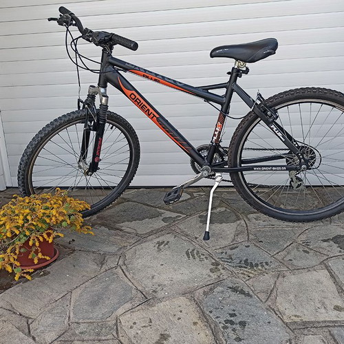 Orient 26 Inch Mountain Bike like new, 21 Shimano speeds, front suspension