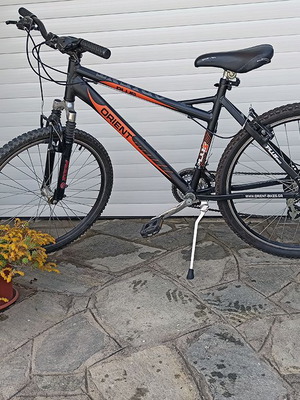 Orient 26 Inch Mountain Bike like new, 21 Shimano speeds, front suspension