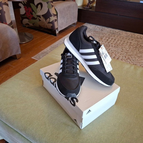 Adidas Run 60s 3.0 sneakers, size 44, black and white