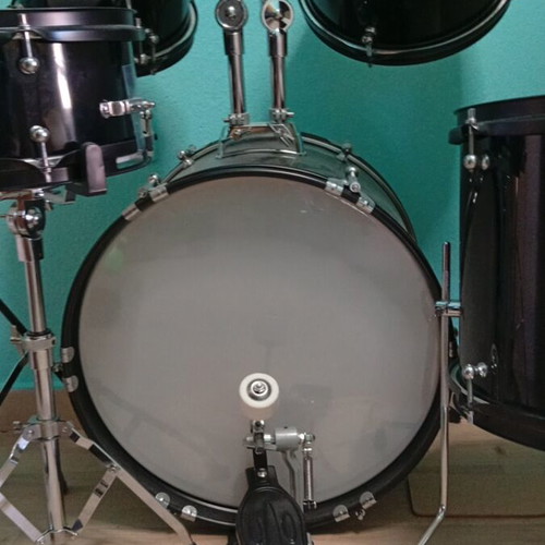 Granite 1047 Mini Drum Kit like new with chair