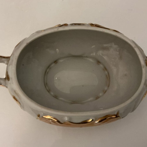 Vintage porcelain with gold details like new, collectible piece