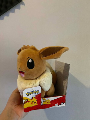Eevee Pokémon Plush Bear New