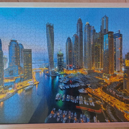 Framed puzzle like new, dimensions 0.53x0.73 m