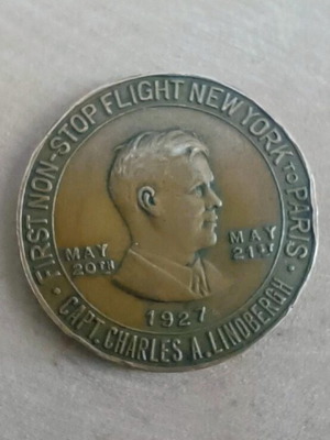Medal vintage 1927 bronze, like new, first Paris-NY flight
