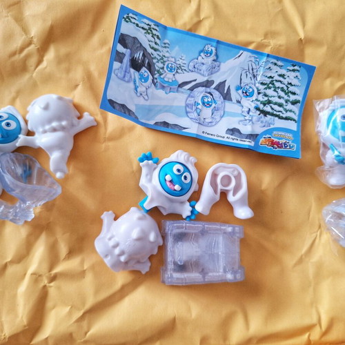 Kinder Surprise Maxi Christmas 2022 toys like new, set of 3