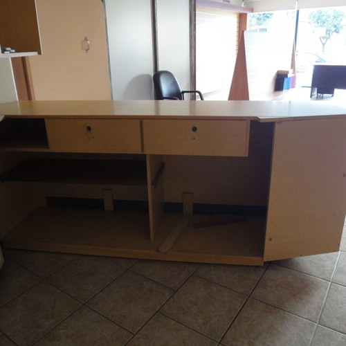 Store equipment used with 1.80x1.20 panel and double 3.50x1.50 panel