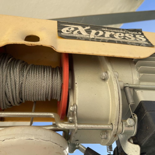 Express YT 125/250 hoist with 600KG-75cm arm