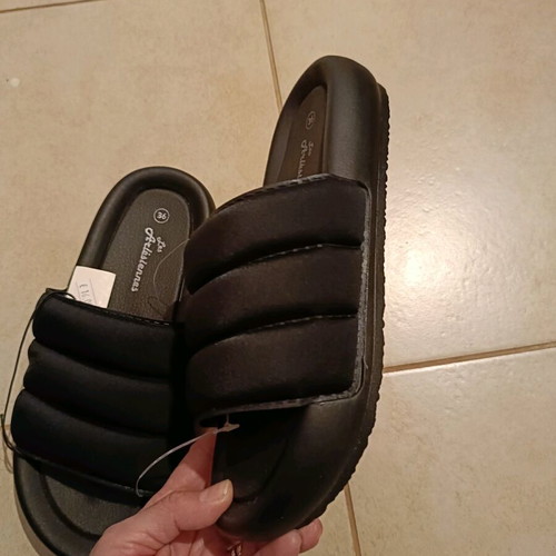 Women's slippers new size 36 black flatform