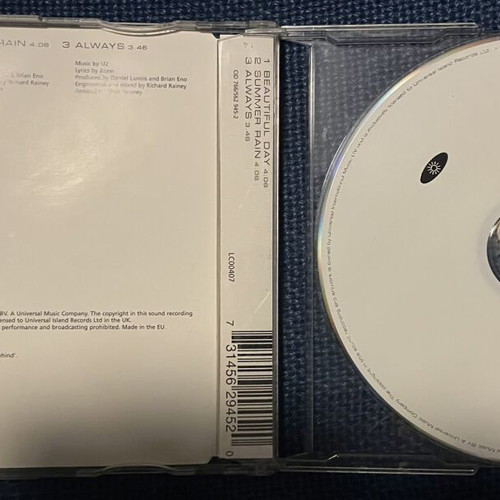 U2 Beautiful Day CD like new, rock