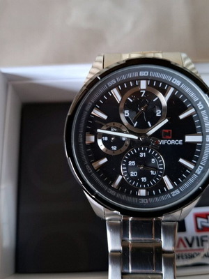 Ανδρικό ρολόι χειρός quartz NAVIFORCE. Πλήρως λειτουργικό με μπρασελέ ασφαλείας Stainless steel.