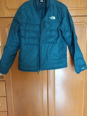 The North Face puffer jacket 550 like new, petrol dark blue