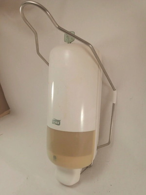 Tork dispenser device used