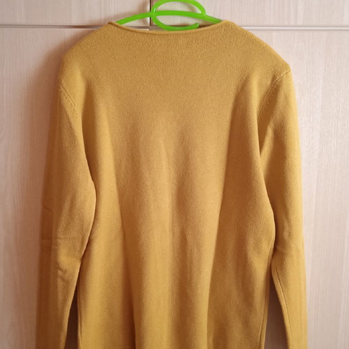 Knitted mustard blouse new, size M