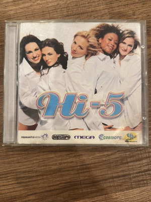 Hi-5 CD like new, pop genre