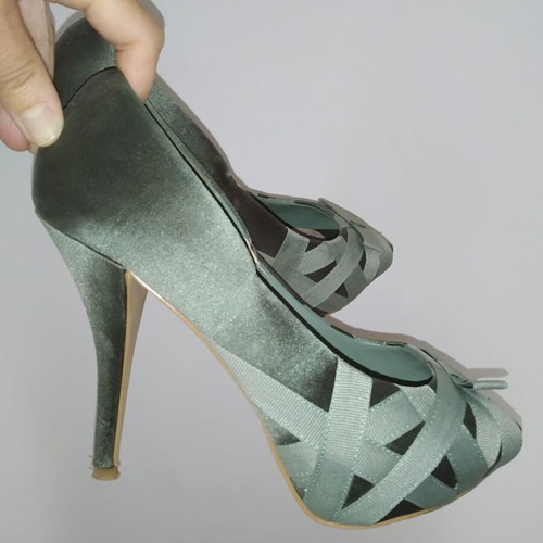 Zara Peep Toe satin pumps used, green, size 38