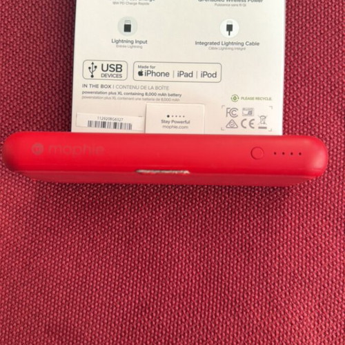 Supreme x Mophie powerstation plus XL powerbank used 8000mAh